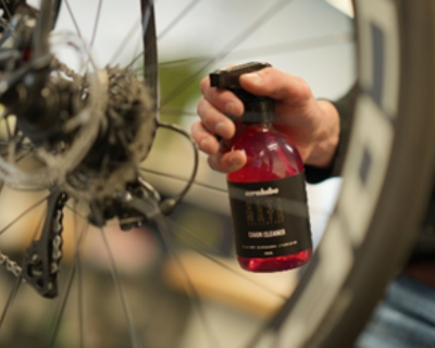 spray flesje met etiket